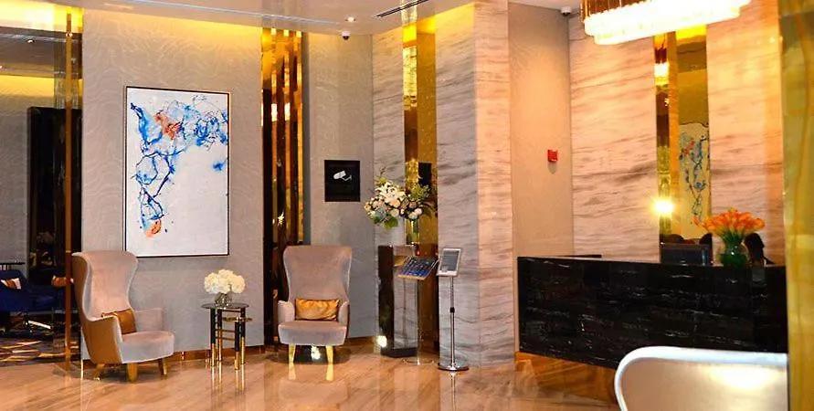 Lovely Canal View - Burj Khalifa View - Business Bay Dubai Apartment